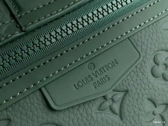 S-Cape LOUIS Messenger-28*16*10cm VUITTON 0619